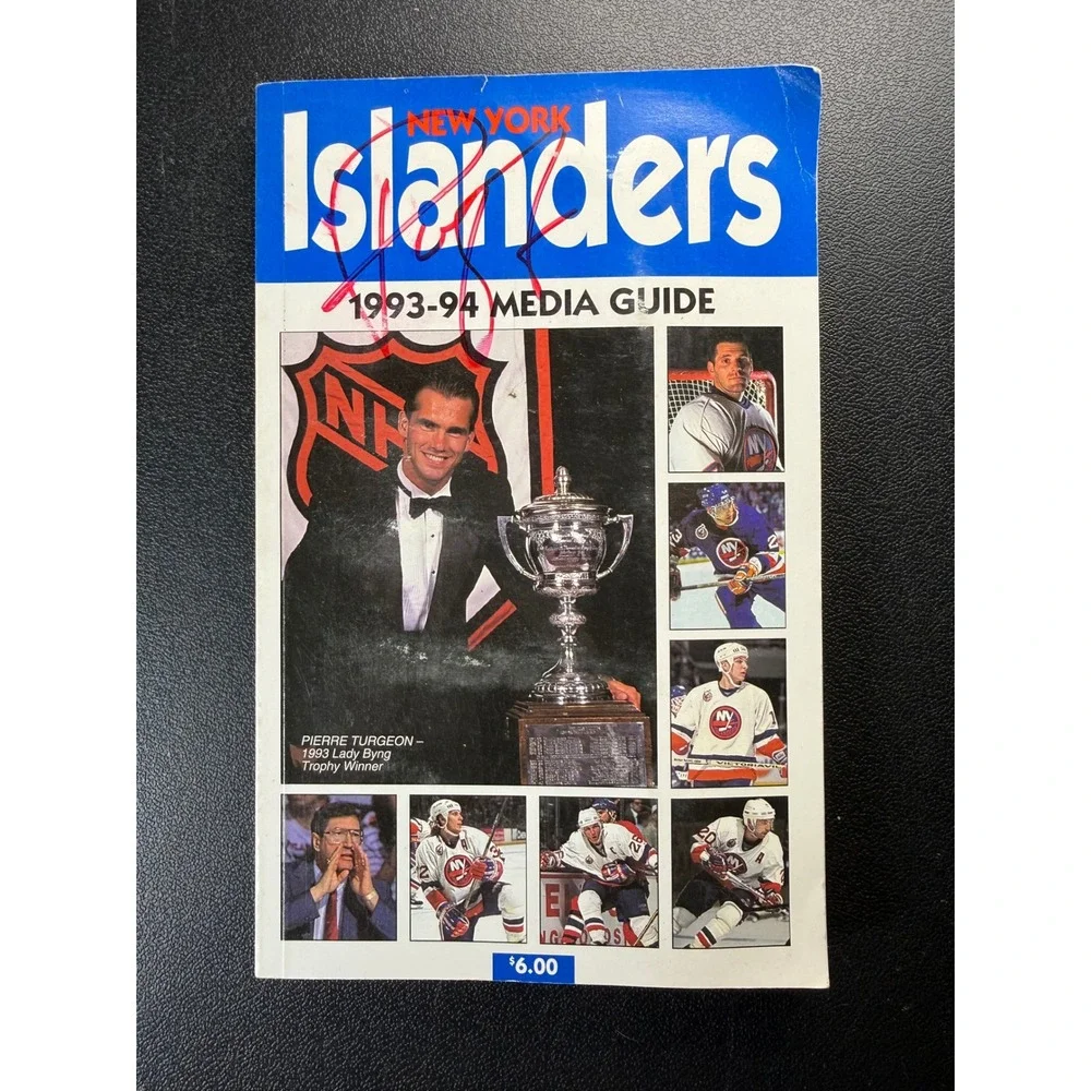Vintage 1993-94‎ New York Islanders NHL Media Guide Pierre Turgeon Lady Byng